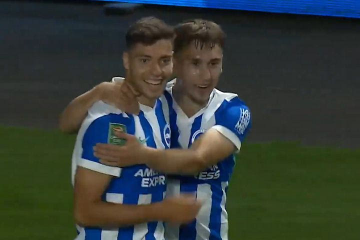 Η Μπράιτον πόσταρε Τζίμα και φώναξε: “Θυμηθείτε το όνομά του”