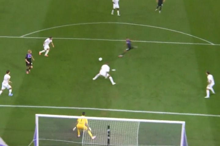 Κοντά στο 2-0 η Άντερλεχτ, το σουτ του Αζάρ έφυγε ψηλά άουτ