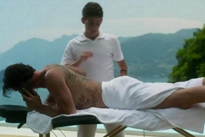 Το επικό VIDEO της UEFA με τις διαπραγματεύσεις Τσέφεριν – Ιμπραΐμοβιτς για να βρεθεί ο Σουηδός σταρ στην κλήρωση του Champions League