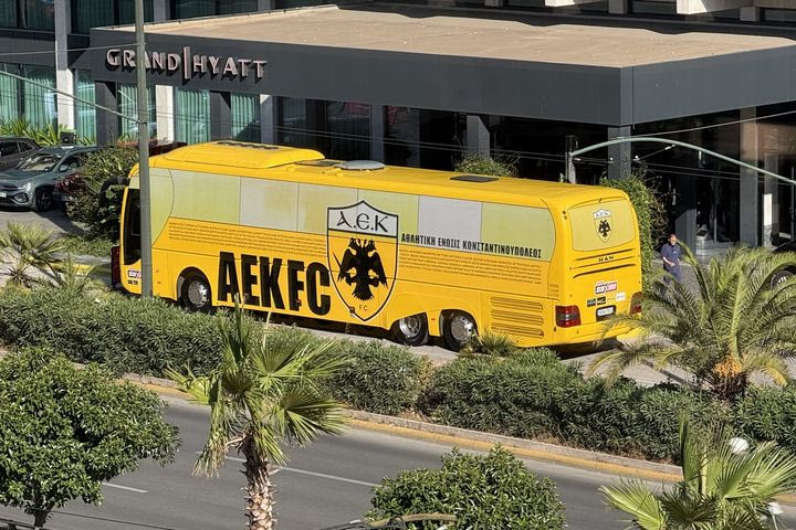 ΑΕΚ: Το VIDEO του SPORT24 από την αναχώρηση της αποστολής της Ένωσης για τη Νέα Φιλαδέλφεια και τη ρεβάνς με την Άντερλεχτ