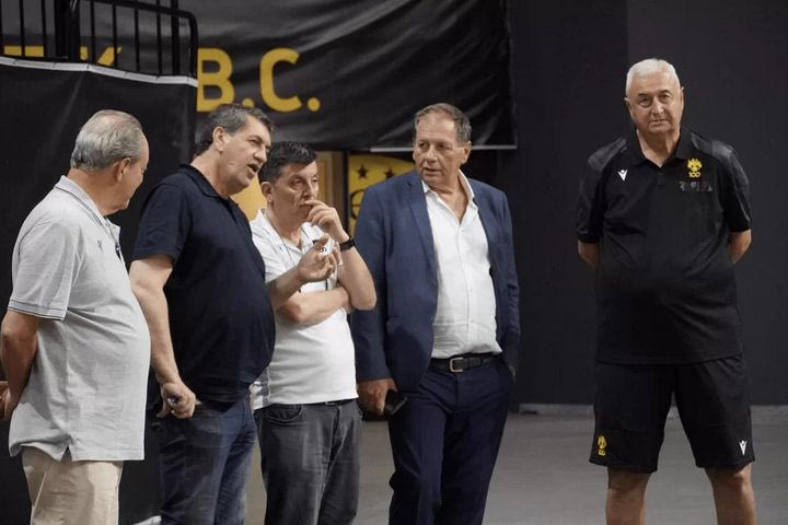 ΑΕΚ: Πρώτη προπόνηση στη σεζόν 2025/26 με την παρουσία του Μάκη Αγγελόπουλου