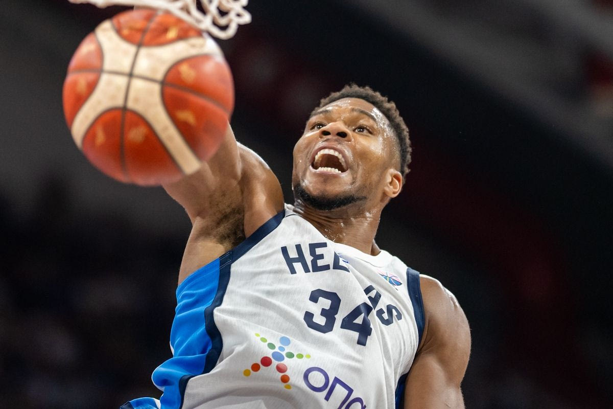 Ο Γιάννης Αντετοκούνμπο