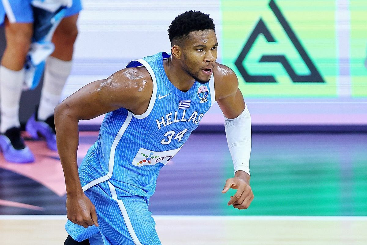 Ο Γιάννης Αντετοκούνμπο