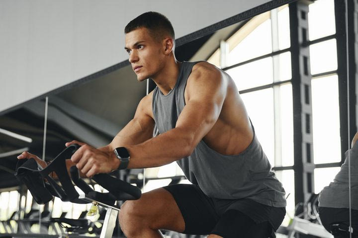 Κάνεις cardio αλλά δεν σφίγγεις; Ο ρόλος της μυϊκής ενδυνάμωσης