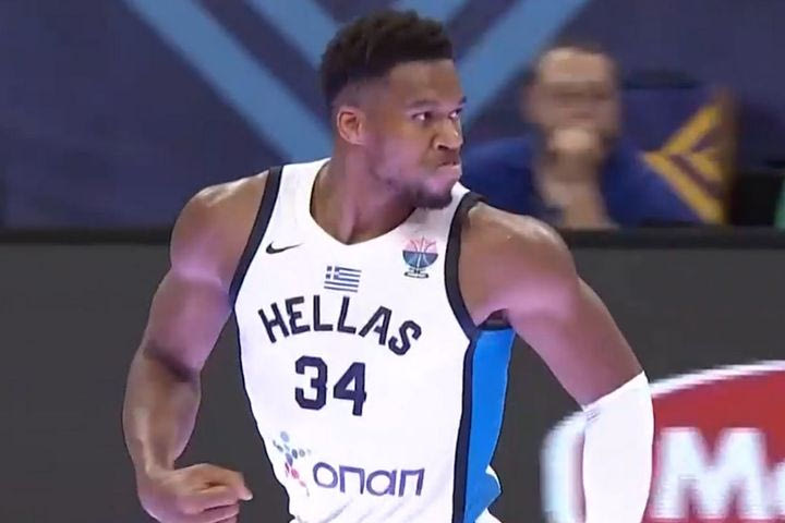 Ασταμάτητος ο Γιάννης Αντετοκούνμπο, κυριαρχία με σερί πόντους στα πρώτα λεπτά