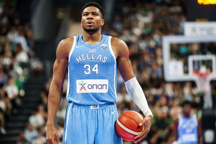 EuroBasket 2025: Ο Γιάννης Αντετοκούνμπο εκτός από τον αγώνα με την Βοσνία