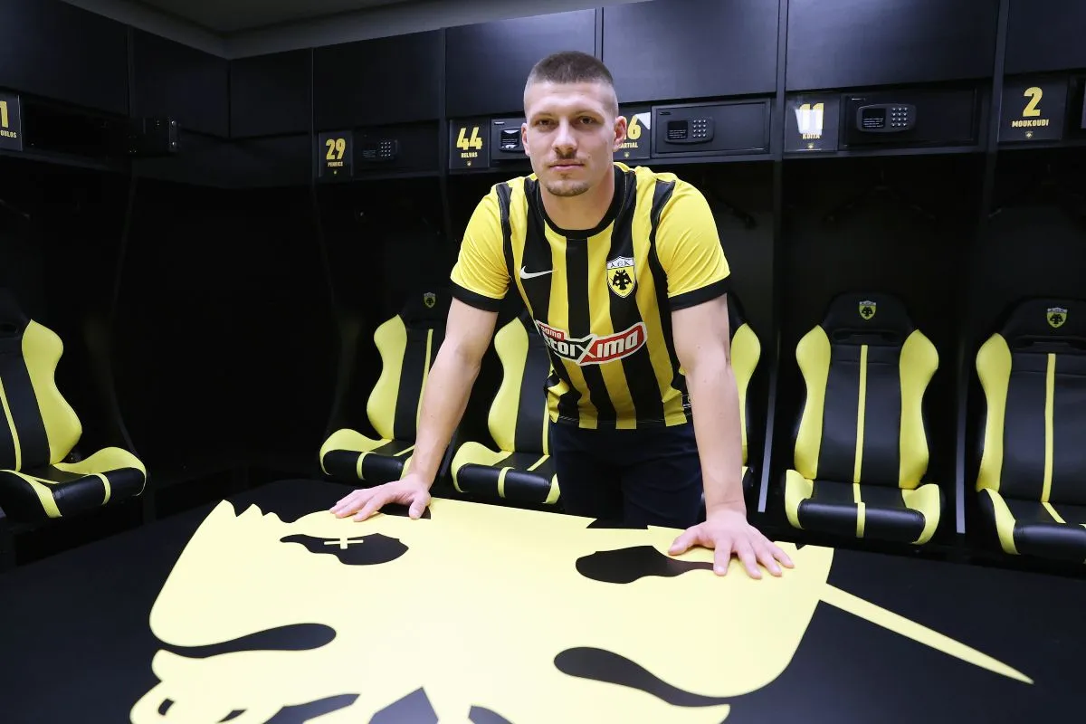 Ο Λούκα Γιόβιτς