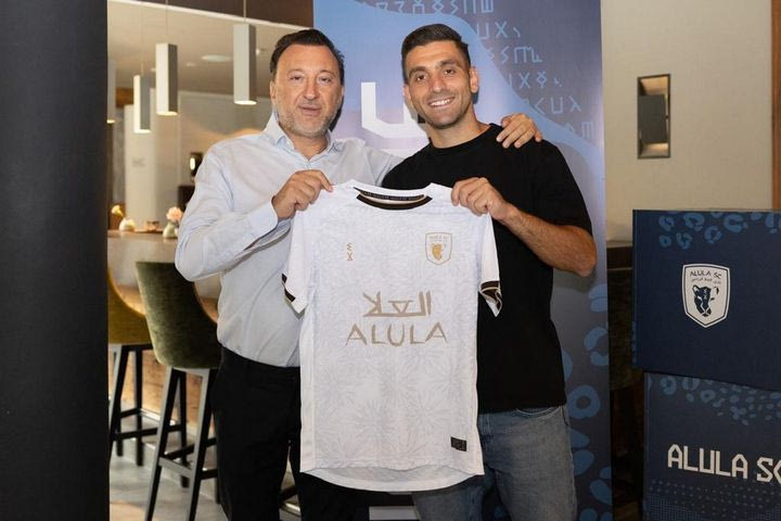 Ο Κουλούρης ανακοινώθηκε από την Αλ Ούλα – Το μυθικό συμβόλαιο που υπέγραψε ο Έλληνας επιθετικός