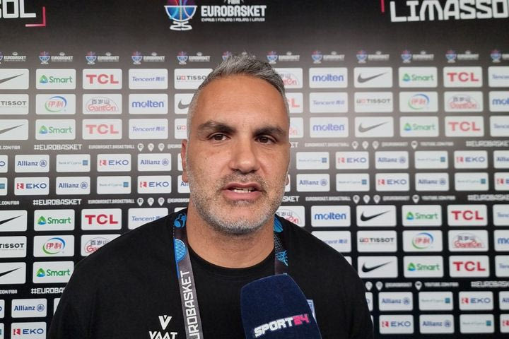 Ο Χριστόφορος Λειβαδιώτης στο SPORT24: “Τα παιδιά στην Κύπρο ονειρεύονται για πρώτη φορά ότι μπορούν να παίξουν στο κορυφαίο επίπεδο”