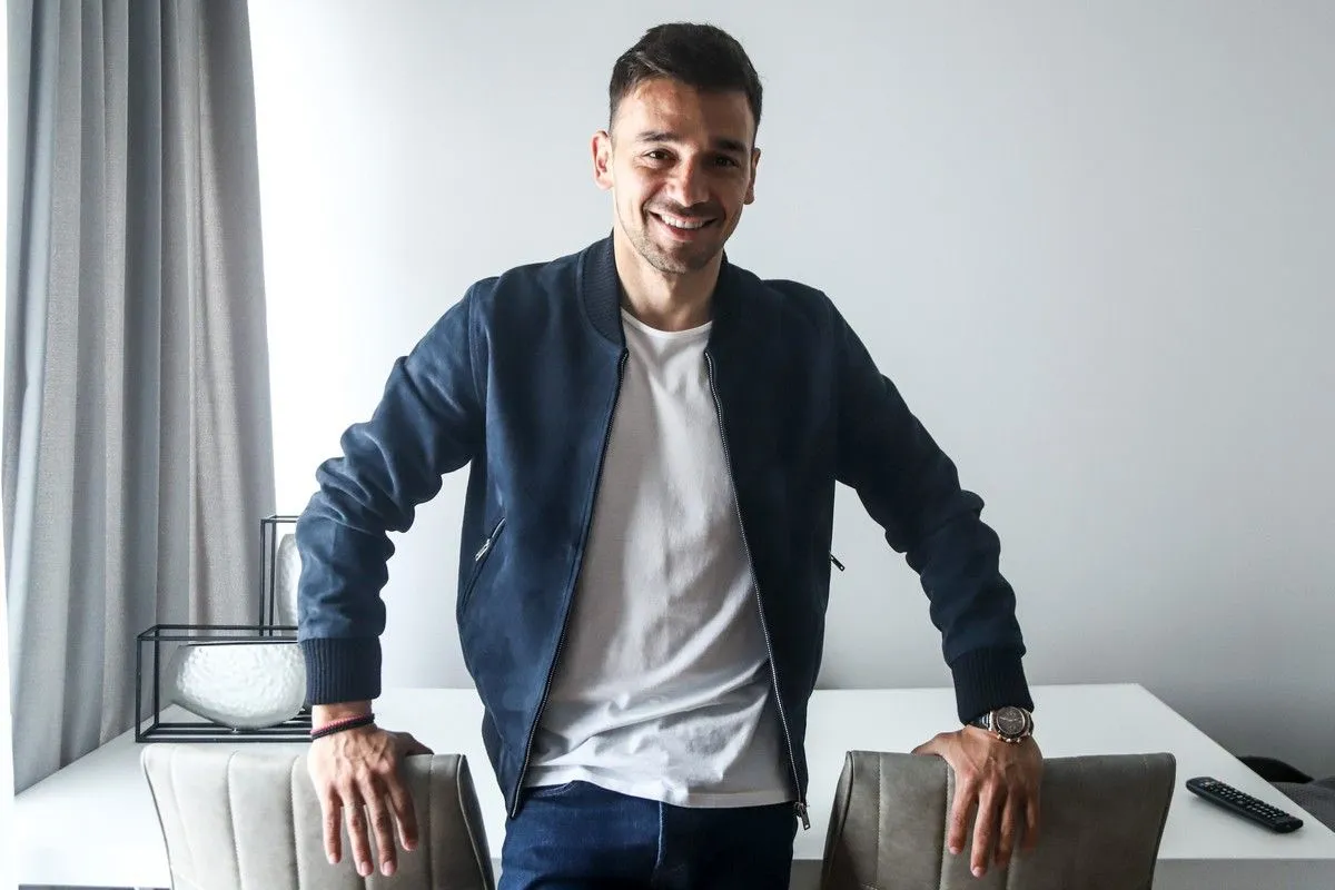 Ο Σωτήρης Νίνης στο τεχνικό επιτελείο του Κερατσινίου