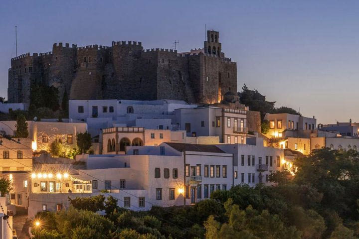 Τρέξε πριν φύγει το καλοκαίρι στην πανέμορφη Χώρα της Πάτμου στο 3ο Patmos ChoRUN