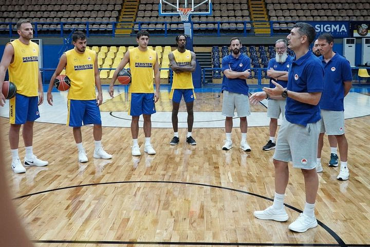 Περιστέρι: Αναχώρησε για τα Ιωάννινα η αποστολή της ομάδας
