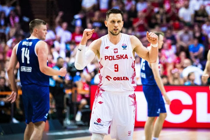 Πολωνία – Ισλανδία 84-75: Οι οικοδεσπότες πήραν το θρίλερ για το 3/3 με καυτό δίδυμο Πονίτκα – Λόιντ