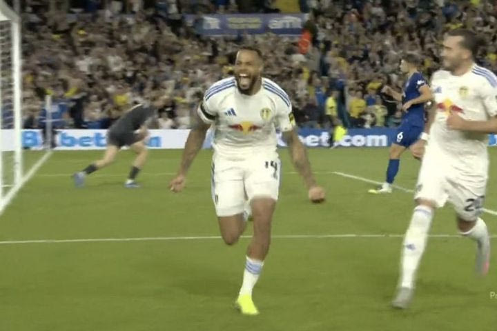 Λιντς – Έβερτον 1-0: Επιστροφή στην Premier League με τρίποντο για τα παγώνια, με χρυσή αλλαγή τον Ενμέτσα