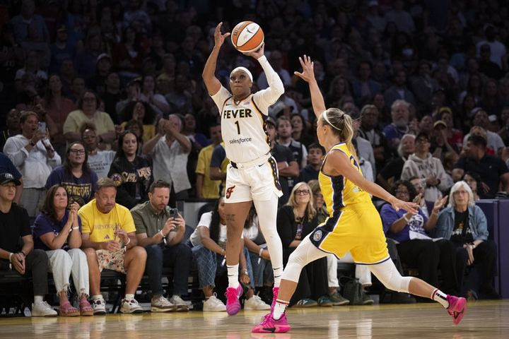 WNBA: Η Σιμς λύτρωσε την Ιντιάνα στο Λος Άντζελες, άνετη νίκη για την Ατλάντα κόντρα στο Ντάλας