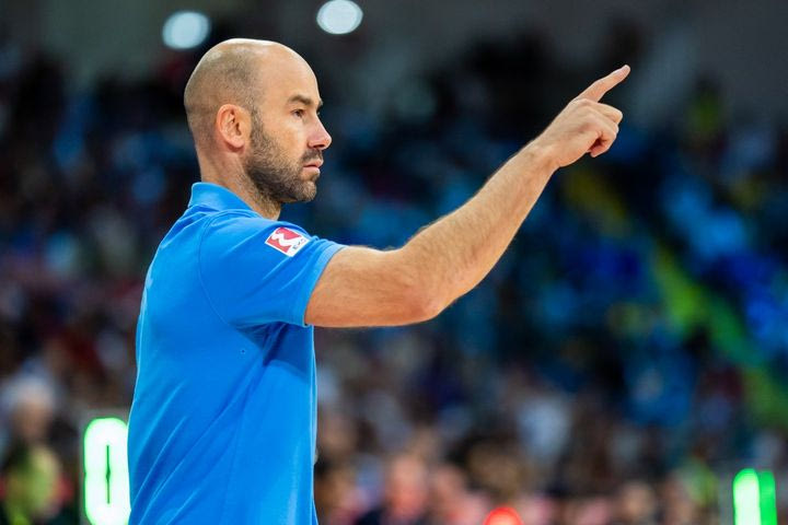 Σπανούλης: “Προσπαθούμε να χτίσουμε μια νέα γενιά στην Εθνική, είμαι ευλογημένος που έχουμε τον Γιάννη”