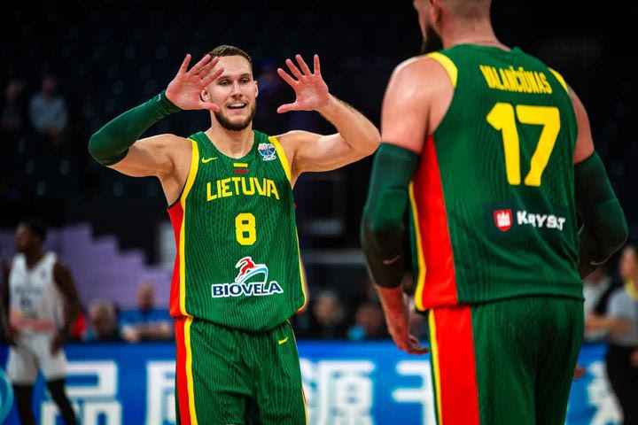 EuroBasket 2025: Ρεκόρ ριμπάουντ από την Λιθουανία στην πρεμιέρα