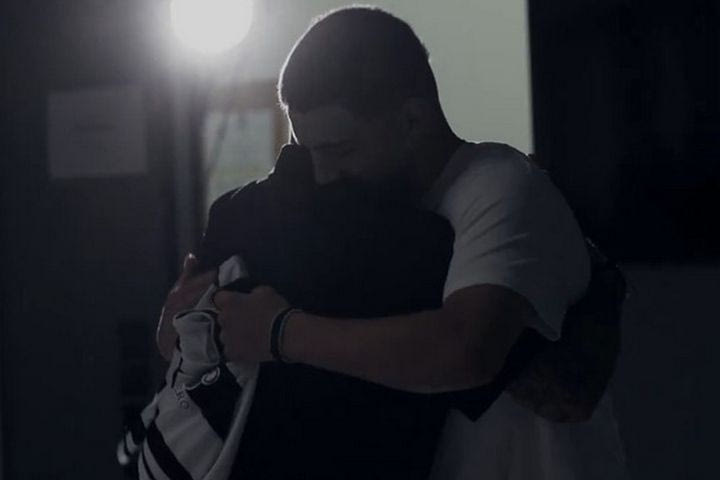 The legacy continues: Το συγκλονιστικό VIDEO με την παραλαβή-παράδοση του “20” από τον Βιεϊρίνια στον Ζαφείρη