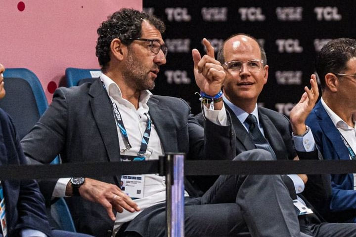 EuroBasket 2025: Ζαγκλής, Μοτιεγιούνας και Γκαρμπαχόσα τα είπαν για αρκετή ώρα στην Κύπρο