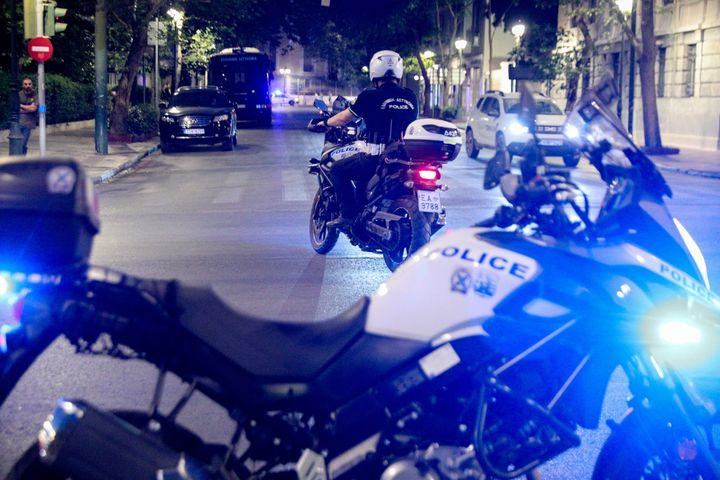 Συνελήφθη μπασκετμπολίστας που αρνήθηκε να ελεγχθεί σε αλκοτέστ τα ξημερώματα στην Κηφισίας