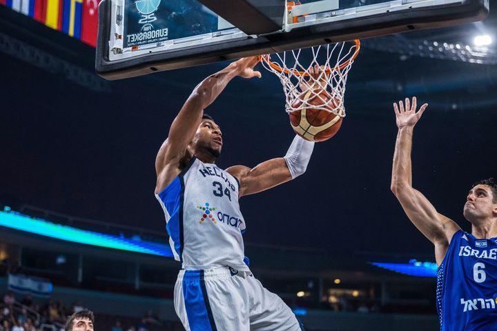 EuroBasket 2025, Ελλάδα – Ισραήλ: Πρώτο μέρος για τα βιβλία ο Γιάννης Αντετοκούνμπο με 21 πόντους και αδιανόητη στατιστική