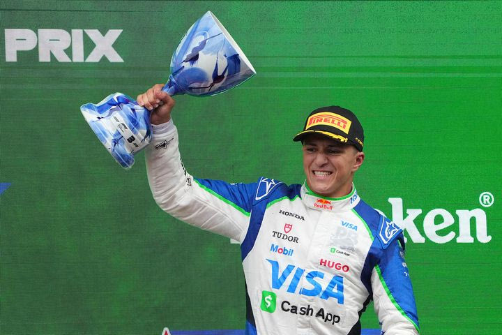 O Χάτζαρ έβαλε τον εαυτό του στην πολ ποζίσιον για τη δεύτερη θέση στη Red Bull το 2026