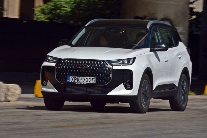 Δοκιμάζουμε το SUV Chery Tiggo 7 στη βασική του έκδοση, όπου ο ρεαλισμός συναντά την κινεζική φιλοδοξία