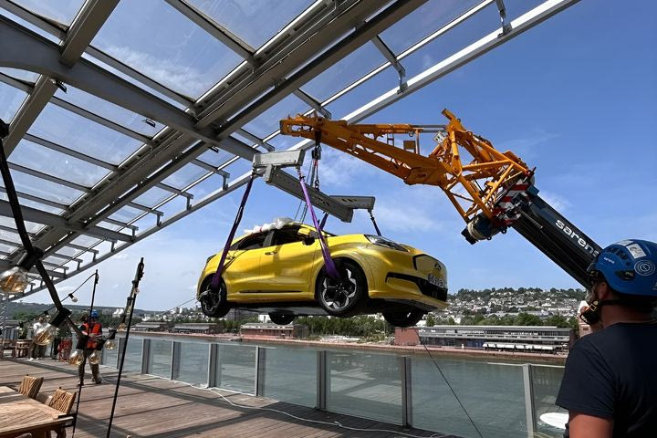 Το ηλεκτρικό Ford Puma Gen-E κοιτάει από ψηλά στο δρόμο για τη διάκριση μεταξύ των B-SUV