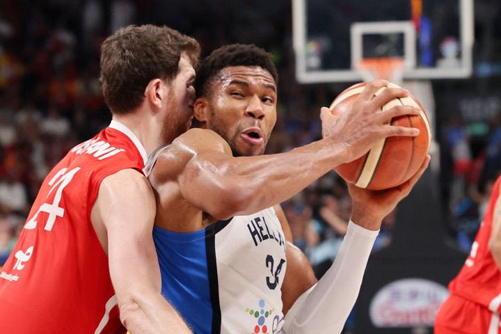 Η στατιστική γραμμή του Γιάννη Αντετοκούνμπο στον ημιτελικό με την Τουρκία, η διαφορά με τα προηγούμενα ματς