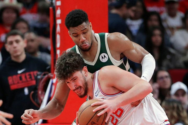 Γιάννης Αντετοκούνμπο και Αλπερέν Σενγκούν