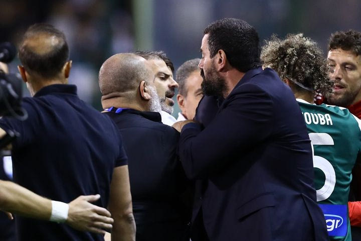 Η ΔΕΑΒ τιμώρησε με πρόστιμο τον Παναθηναϊκό, την ΑΕΚ και τους Καραπαπά, Τζαβέλλα για το επεισόδιο που είχαν