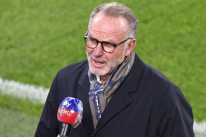 Ρουμενίγκε για Βιρτς: “Θα ήταν καλύτερα στην Μπάγερν από ό,τι τώρα στη Λίβερπουλ, έχουμε ομάδα υψηλού επιπέδου”