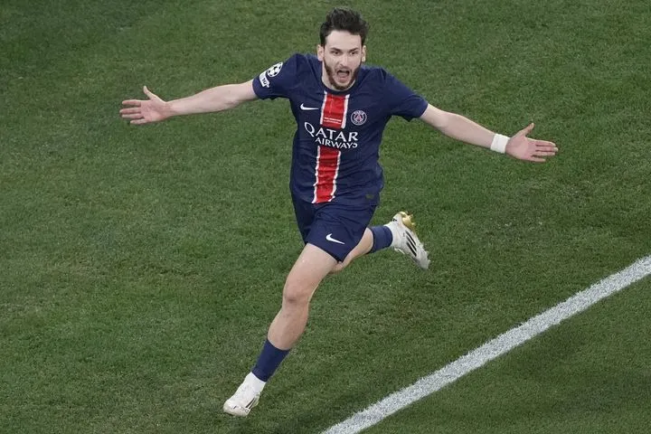 BET W: Μαύρα χάλια η Βόλφσμπουργκ, πετάει φωτιές η Παρί Σεν Ζερμέν