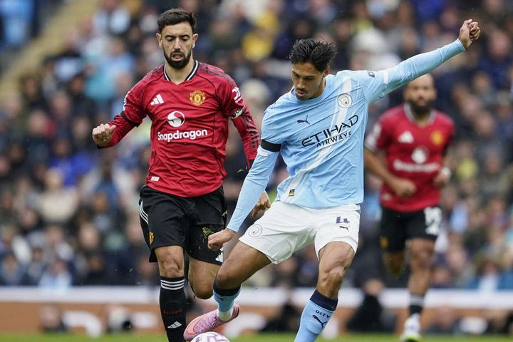 Αθλητικές μεταδόσεις: Πού θα δείτε το ντέρμπι του Μάντσεστερ, τη Λίβερπουλ, την Άρσεναλ και την Μπάγερν