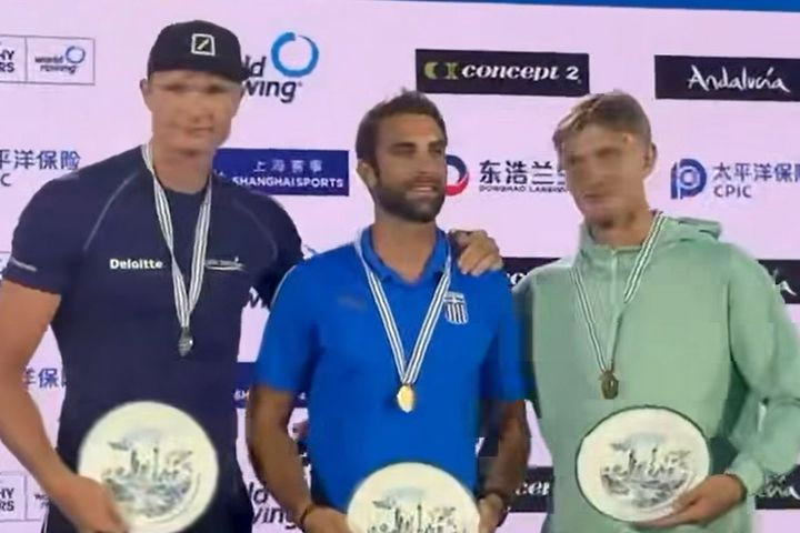 Ντούσκος: Το VIDEO με την απονομή του χρυσού μεταλλίου στον 28χρονο πρωταθλητή