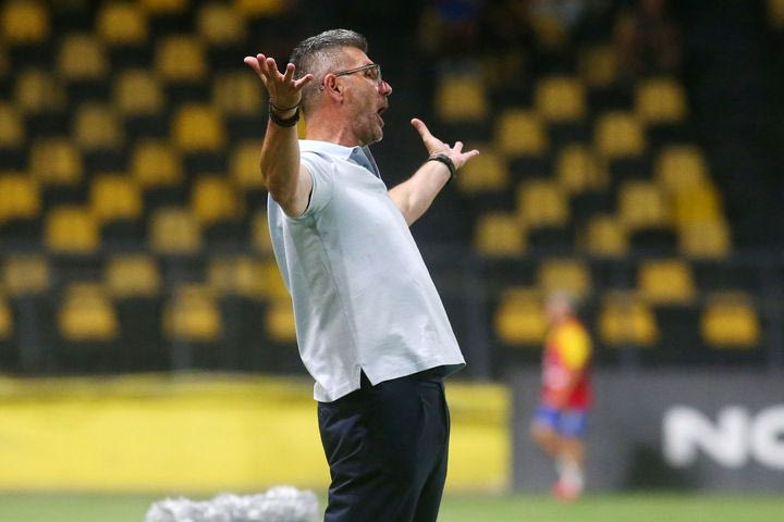 Στην πόρτα της εξόδου από τον Άρη ο Ουζουνίδης