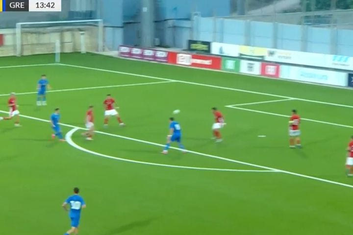 Ο κεραυνός του Πνευμονίδη εκτός περιοχής για το 1-0 της Εθνικής Ελπίδων κόντρα στη Μάλτα