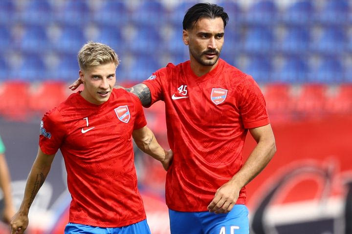 Πανιώνιος – Παναργειακός 3-1: Οι κυανέρυθροι το έφεραν τούμπα και σκαρφάλωσαν προσωρινά στην κορυφή του Β’ ομίλου