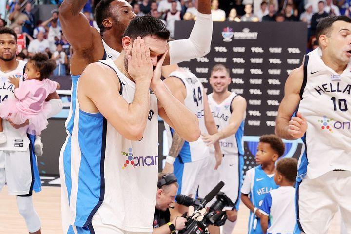 EuroBasket 2025: Ο αρχηγός Κώστας Παπανικολάου δάκρυσε με την λήξη του αγώνα