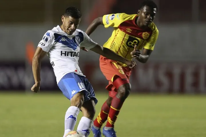 Ρομπερτόνε: Αρνήθηκε προτάσεις από ΠΑΟΚ και Άρη σύμφωνα με Ισπανούς