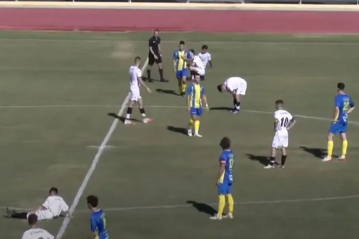 Γ’ Εθνική: Ο Θεσπρωτός κατέβηκε με εννέα παίκτες κόντρα στην Αναγέννηση Σχηματαρίου και μέσα σε ένα λεπτό τρεις εγκατέλειψαν