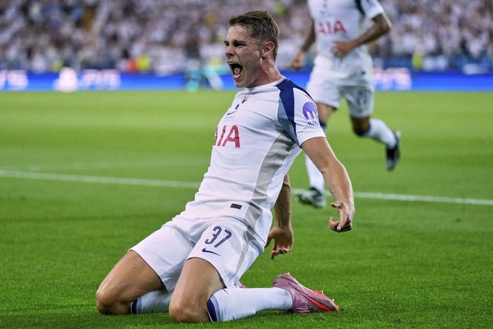 Έβερτον – Τότεναμ 0-3: Επέστρεψε στον δρόμο των νικών, σαρώνοντας με τριάρα εκτός έδρας τα Ζαχαρωτά