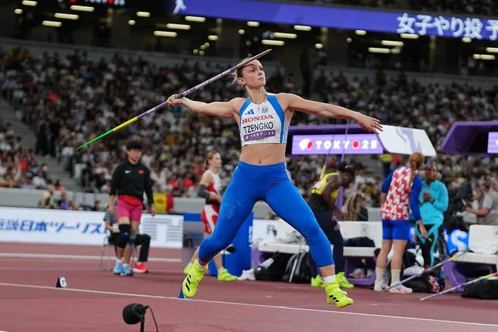 Με βολή στα 62,72μ. ξεκίνησε στον τελικό η Τζένγκο