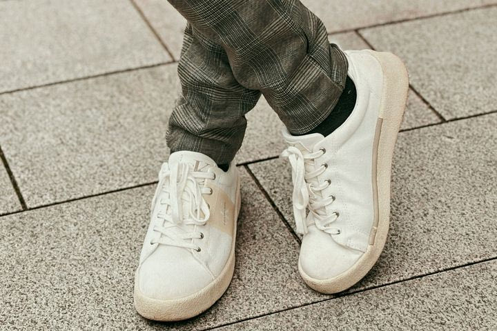 Στιλάτα casual παπούτσια σε έκπτωση για να απολαύσεις τη βόλτα σου