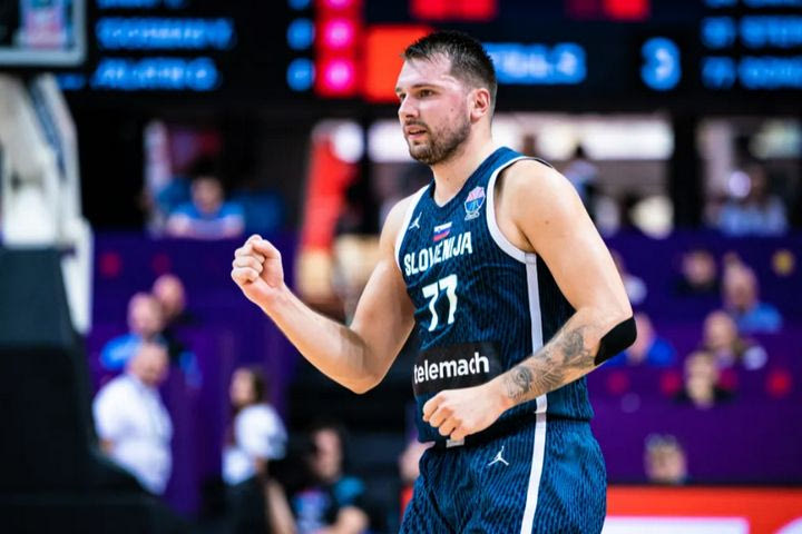 EuroBasket 2025, εθνική Σλοβενίας: Ο λόγος που ο Λούκα Ντόντσιτς δεν ήταν παρών στην ανάκρουση των εθνικών ύμνων πριν τον αγώνα κόντρα στο Ισραήλ