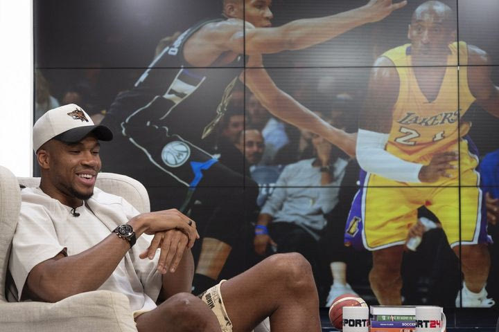 Ο Γιάννης Αντετοκούνμπο στο SPORT24: Η αύρα του Κόμπι Μπράιαντ και η συμβουλή του για τις αντίπαλες άμυνες