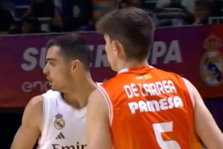 Ρεάλ – Βαλένθια 94-98: Clutch ο Ντε Λαρέα και το Super Cup στην ομάδα του Μαρτίνεθ