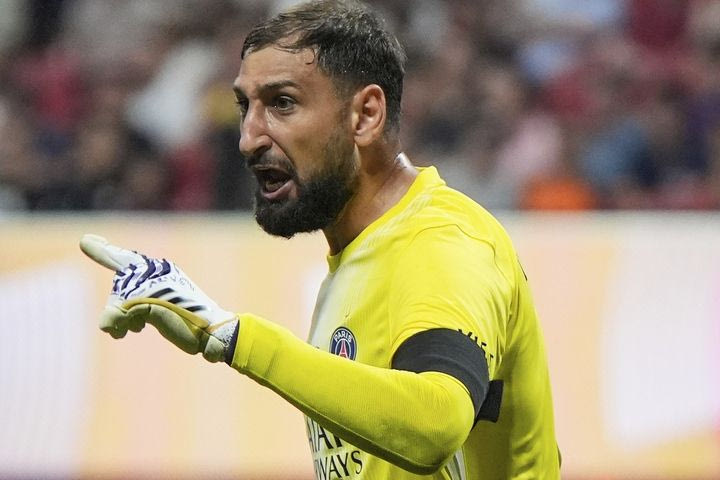 Ντοναρούμα: “Υπερηφάνεια το να με θέλει τόσο πολύ ένας προπονητής όπως ο Γκουαρδιόλα”