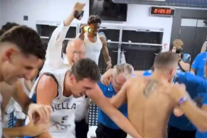 EuroBasket 2025: Η “καλημέρα” της ΕΟΚ με πανηγυρισμούς από τα αποδυτήρια