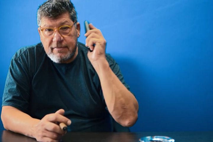 Πανιώνιος: VIDEO έπος με τον Φάνη Χριστοδούλου καπνίζοντας πούρο να μαζεύει την κυανέρυθρη παρέα για τη νέα σεζόν
